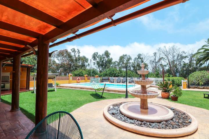 Casa rural para 10 personas, con terraza además de jardín y piscina en Moya - 4