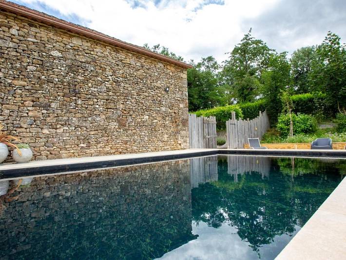 Location de vacances pour 6 personnes, avec Terrasse ainsi que Jardin et Piscine à Loubejac