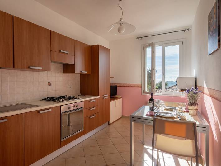 Ferienwohnung für 2 Personen, mit Garten und Terrasse sowie Ausblick in Imperia Provinz - 4