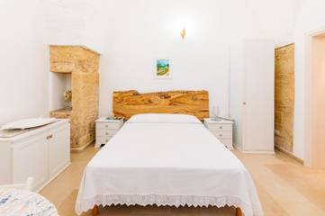 Gîte pour 5 personnes, avec vue et jardin, adapté aux familles dans Lucugnano