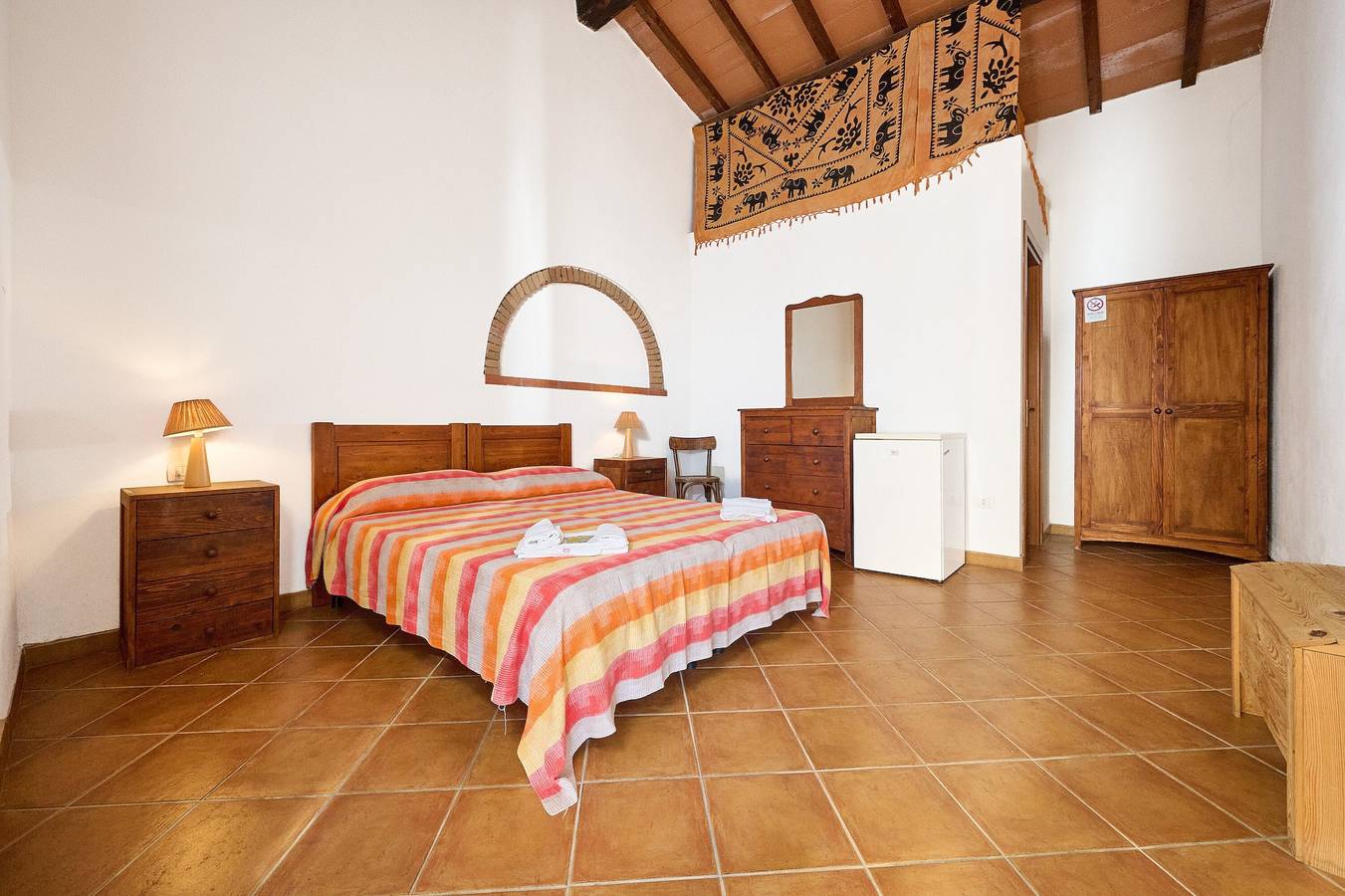 Zimmer 'Contessa Beatrice' mit Gemeinschaftsgarten und Wlan in San Vincenzo, Etruskische Küste