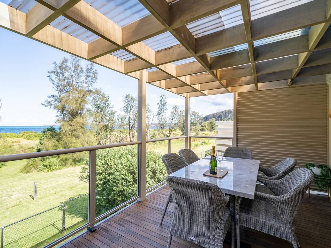 Entire apartment, 3-Bed Seaside Serenity Escape at Long Beach in New South Wales