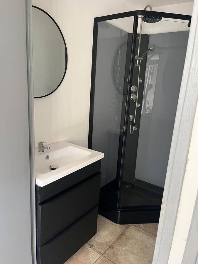Location de vacances pour 5 personnes, avec vue ainsi que piscine et jardin, animaux acceptés à Fabras - 3
