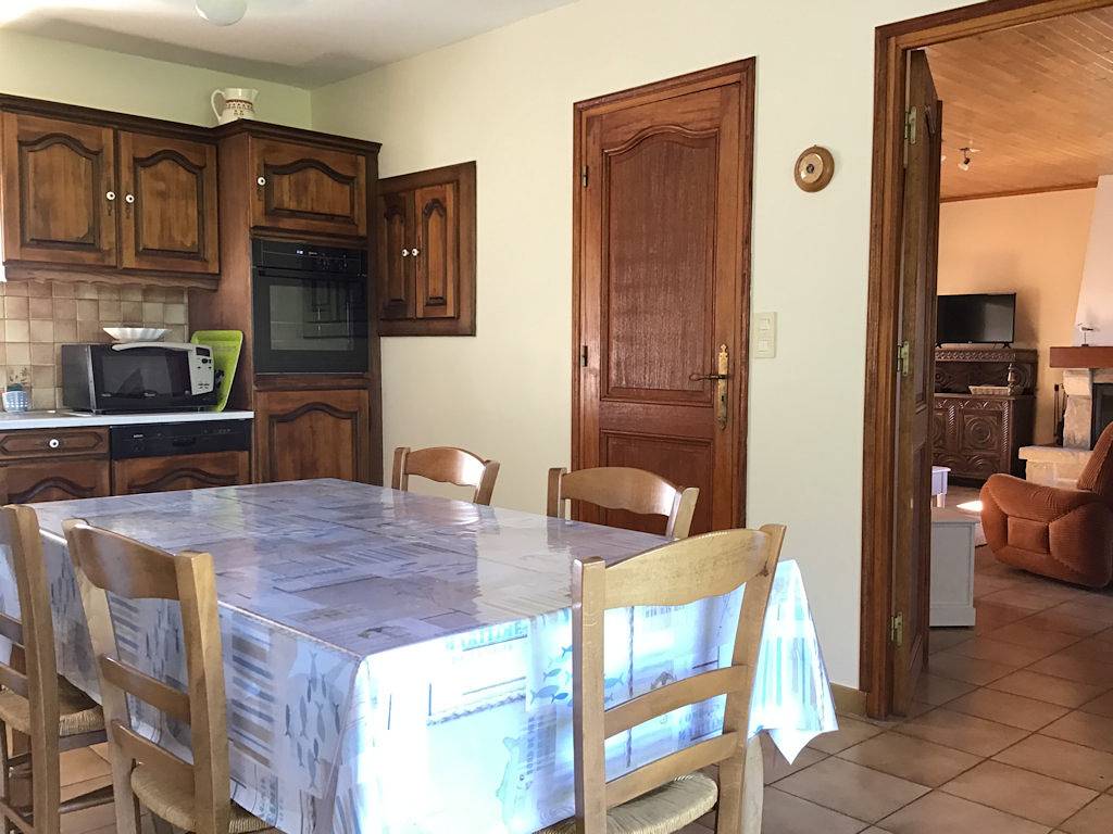 Gîte rural indépendant à 1km de la mer in Plomodiern, Région de Châteaulin