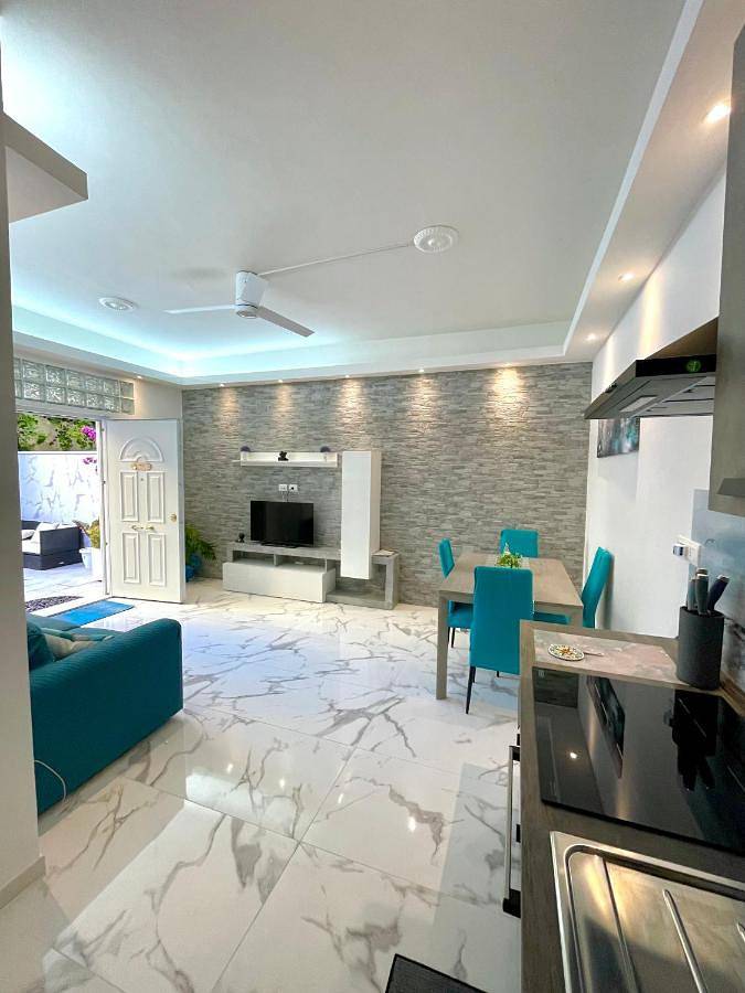 Appartamento intero, La Bouganville in Ostia, Roma