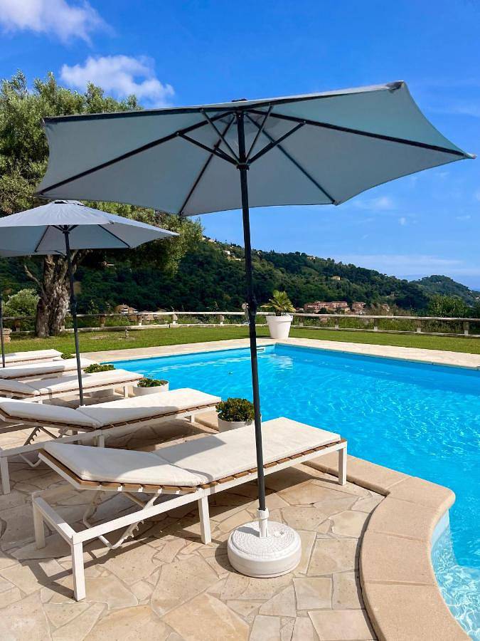 Villa pour 7 personnes, avec piscine ainsi que vue et jardin à Menton - 4