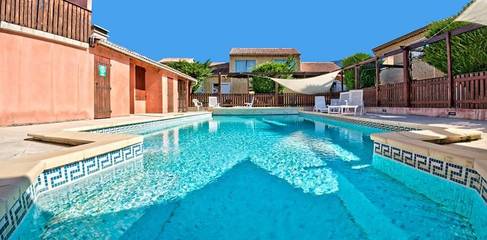 Gîte pour 6 personnes, avec piscine ainsi que vue et jardin dans Lac de Castillon