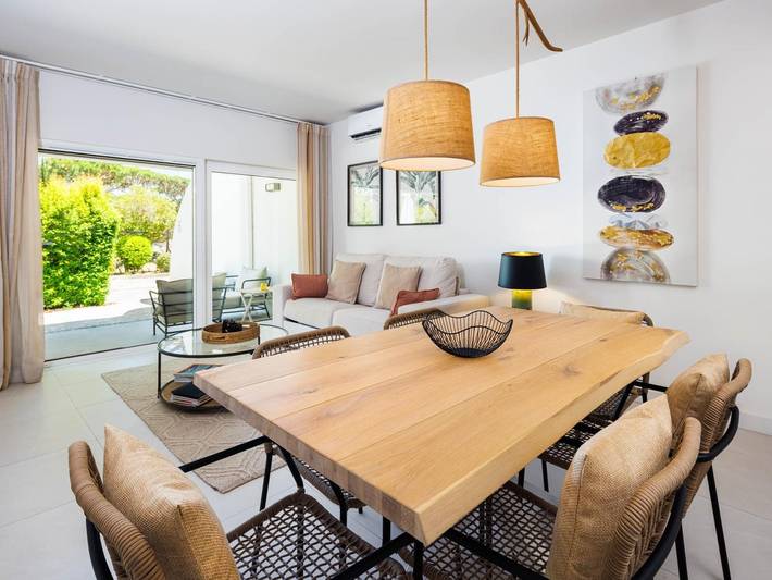 Ganze Ferienwohnung, Ferienwohnung für 4 Personen mit Balkon/Terrasse in Vale do Lobo, Almancil