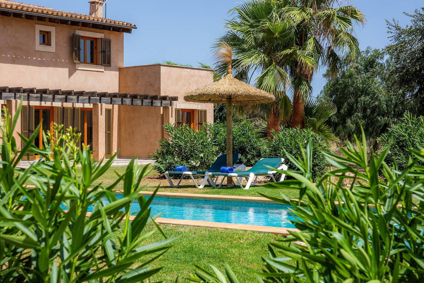 Maison de campagne "Pergola Porto Cristo" avec piscine privée, terrasse privée et Wi-Fi in Porto Cristo, Manacor