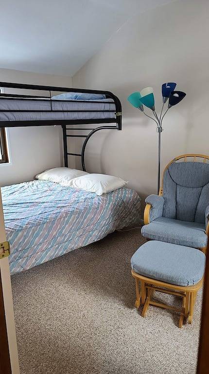 Masthope Community Charming Chalet 3 day min stay. in Masthope, Pike County