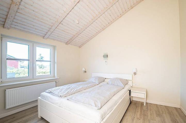 Ferienhaus für 4 Personen, mit Sauna und Terrasse sowie Garten in Dagebüll - 2