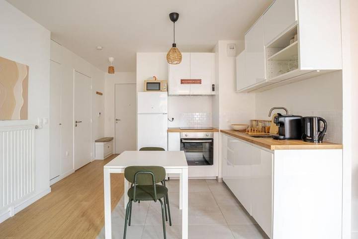 Gîte pour 4 personnes, avec jardin à Bagneux - 2