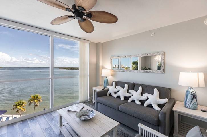 Vacation rental for 4 people, with balcony and pool in Bonita Springs