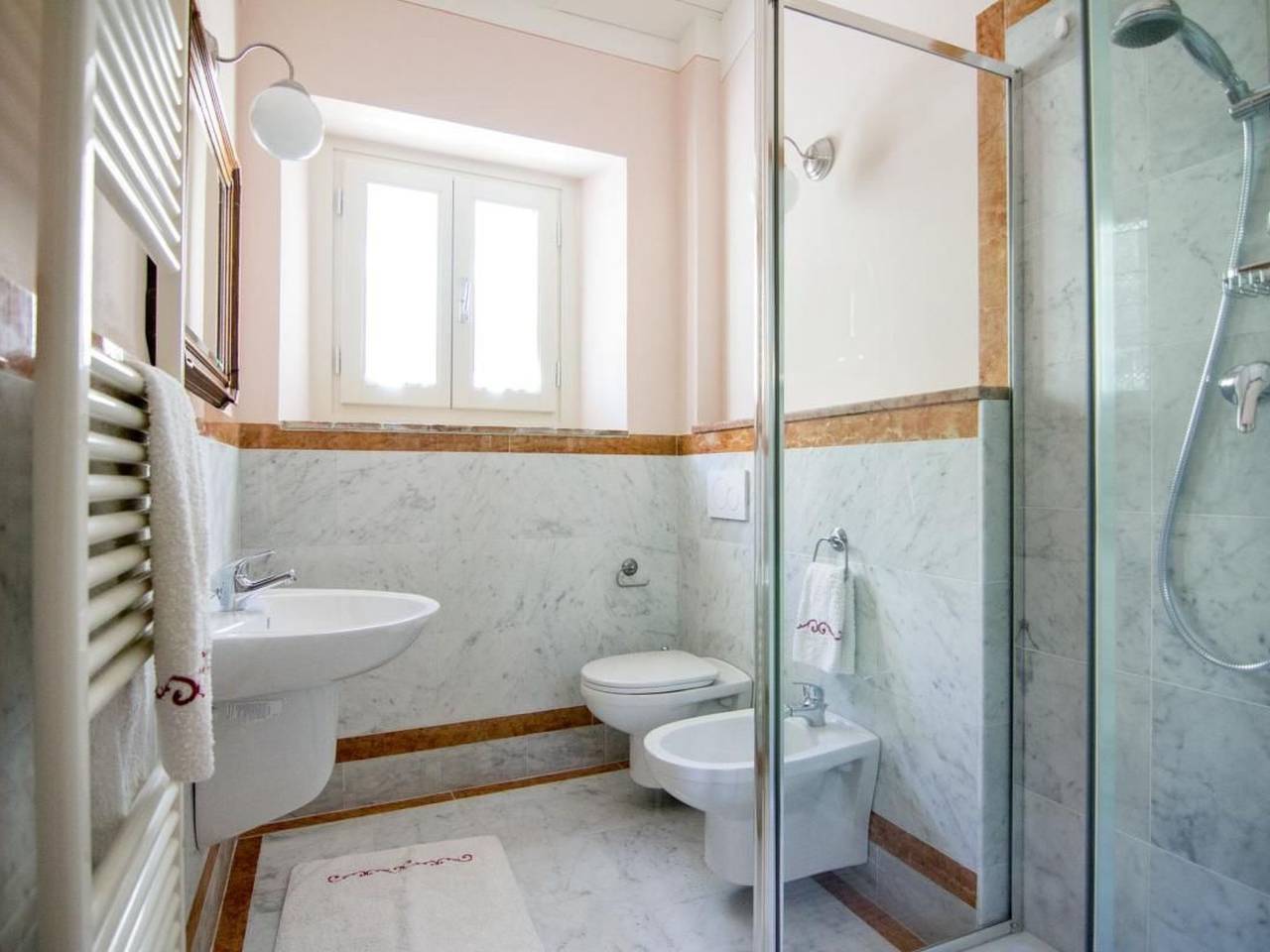 Ganze Wohnung, Wohnung "Il Cedro" Penthouse mit Aussicht in Uzzano, Pistoia Provinz