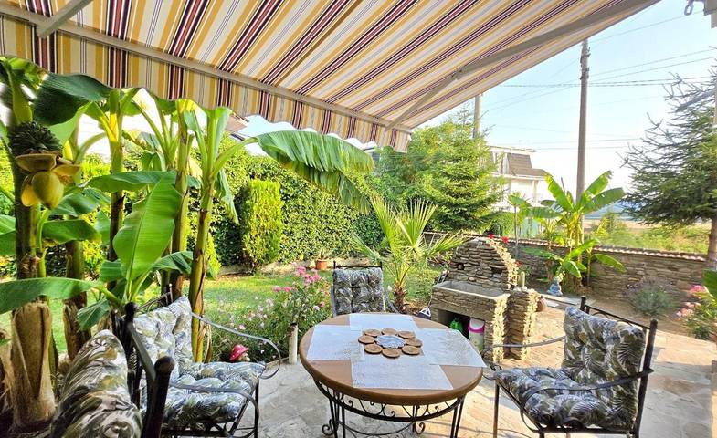 Villa pour 10 personnes, avec piscine ainsi que vue et jardin, adapté aux familles en Bulgarie - 4