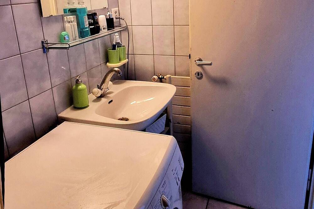 Entire apartment, Very bright apartment in the center of the city in Genève, Lake Geneva