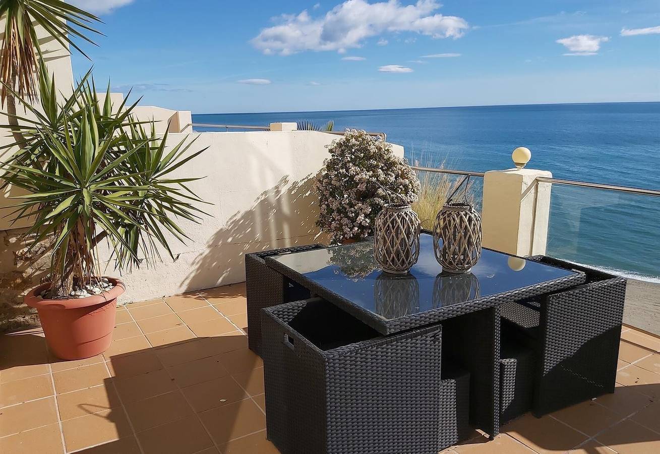 Hel lägenhet, Lägenhet för 4 Personer med balkong in Playa de Carvajal, Benalmádena