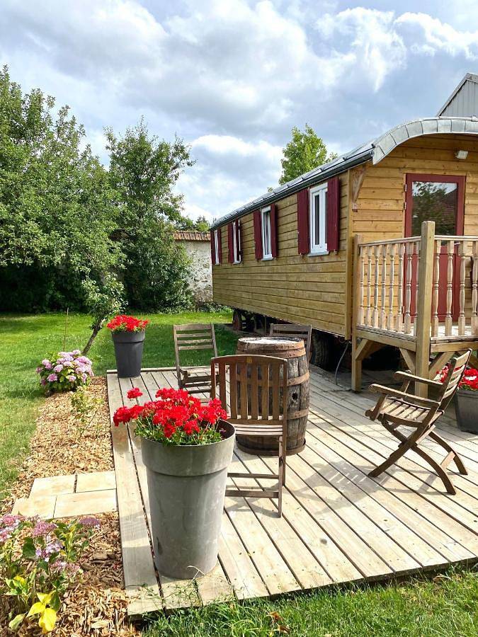 Gîte pour 4 personnes, avec jardin et terrasse à Jossigny