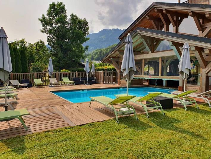 Hôtel pour 4 personnes, avec sauna et jardin ainsi que jacuzzi et piscine