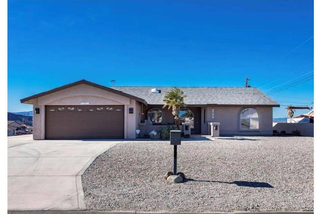 Peaceful Southside Home 2026 Snowbirds Welcome in Lake Havasu City, Mohave County