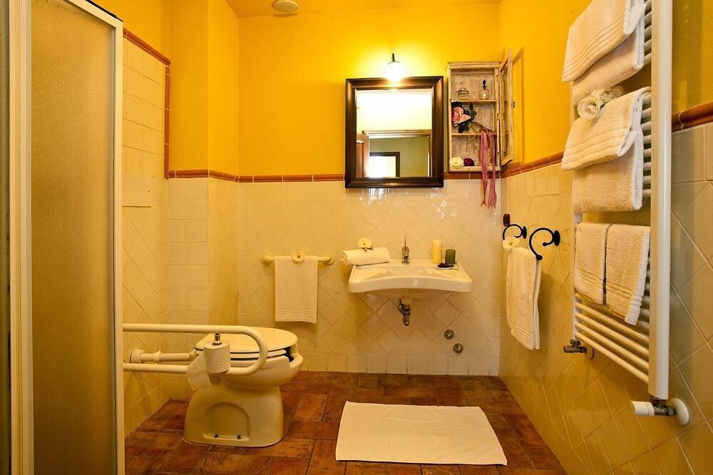 Cozy apartment for visiting Tuscany. Pets allowed. in Cerreto Guidi, Florenz Provinz