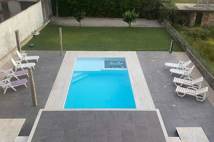Casa de vacaciones para 8 personas, con jardín y jacuzzi, Se admiten mascotas - 1