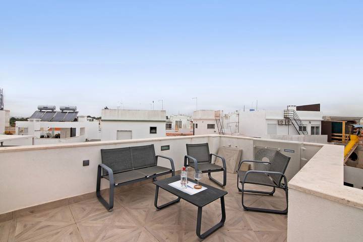 Villa Alvor Rooftop met Zeezicht, Wi-Fi en Airconditioning in Alvor, Faro District