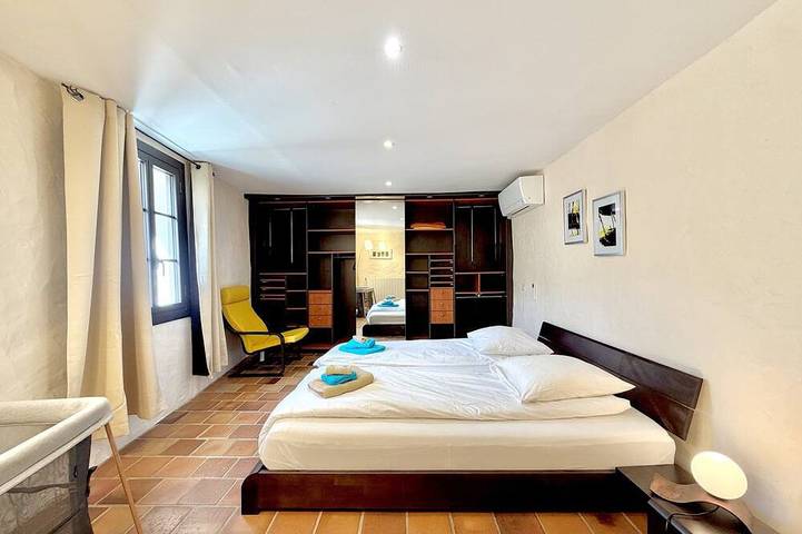 P’tit Coin Paradis – Heated Pool & Hot Tub in Saint-Hippolyte-de-Montaigu, Nimes und Umgebung