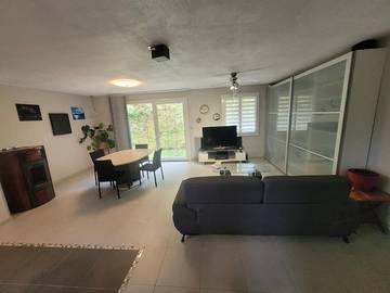 Gîte pour 6 personnes, avec jardin ainsi que vue et terrasse à Aubure