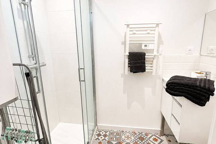 Appartement entier, Charmant studio 4 personnes à  5 minutes de la citadelle in Blaye, Région de Blaye