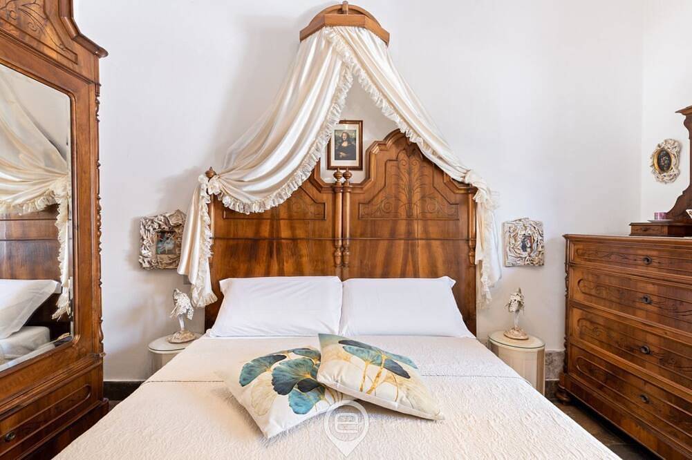 Domo Antico Borgo - Royal Room in Oristano, Campidano