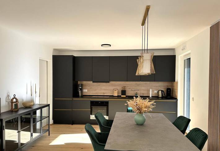 Ferienwohnung für 3 Personen, mit Balkon und Ausblick in Traunreut - 2