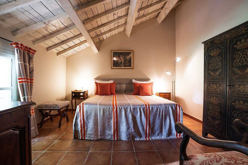 Mas Provençal 10 Chambres 20 Personnes à Maillane, Jardin de 4000 m², Piscine in Maillane, Arles region