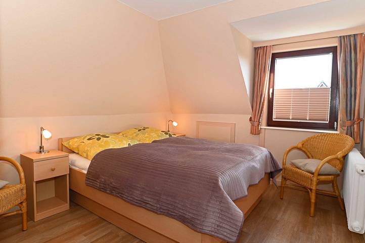 Ganze Wohnung, Haus Zephir 3-Zimmerwohnung Nr. 2 oben in Westerland, Sylt (Gemeinde)
