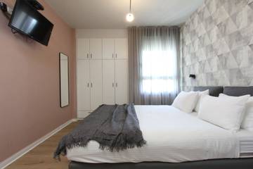 Gîte pour 3 personnes, avec balcon, adapté aux familles à Tel Aviv
