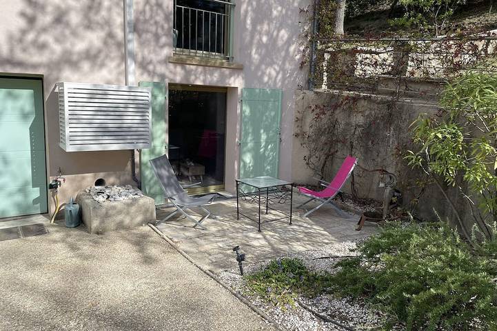Location de vacances pour 4 personnes, avec jardin à Lourmarin