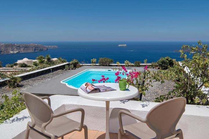 Villa para 4 pessoas, com vista e jardim e ainda piscina em Santorini