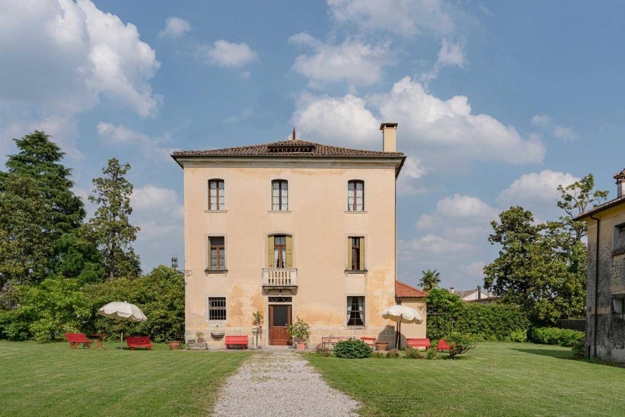 Fiori&vigne di Cecilia Marcon in Farra di Soligo, Provincia di Treviso