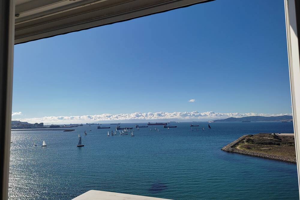 Apartamento entero, Estudio con terraza y vistas espectaculares in Costa de la Luz
