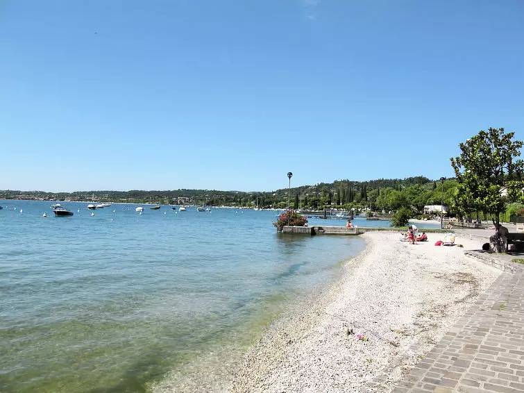 Casa 4 Persone in San Felice del Benaco, Prealpi Gardesane
