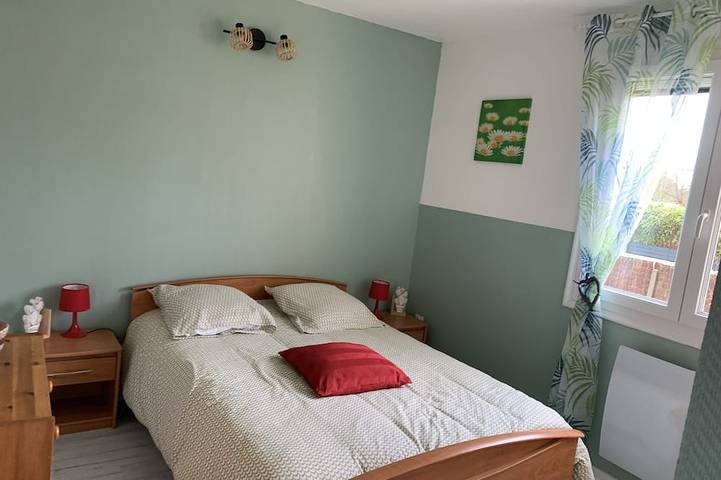 Location de vacances pour 8 personnes, avec terrasse et jardin à Saint-Laurent-de-la-Prée - 4