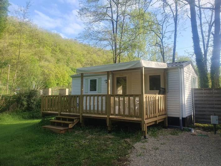 Mobil home pour 4 personnes, avec Piscine à Le Change