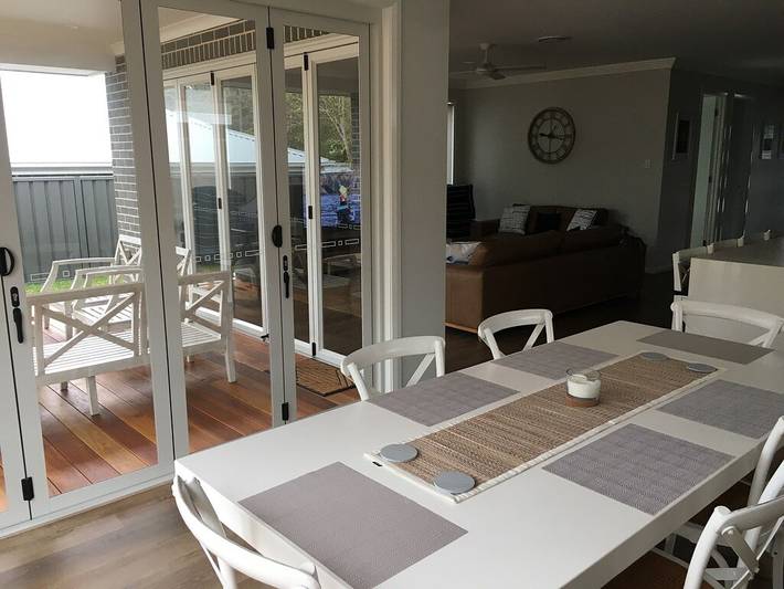 Holiday home for 14 people, with balcony and garden in Manyana