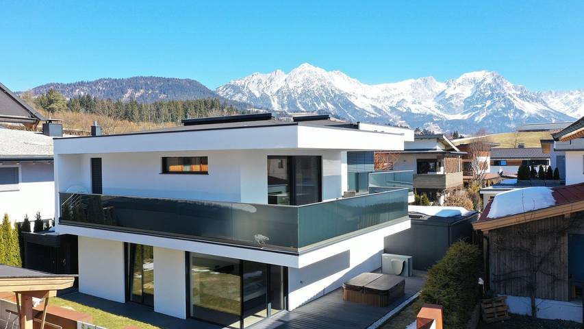 Chalet für 10 Personen, mit Garten und Sauna sowie Terrasse und Whirlpool in Söll - 3