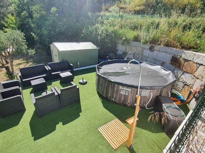 Casa de férias para 6 pessoas, com varanda e jardim e ainda piscina em Gouveia