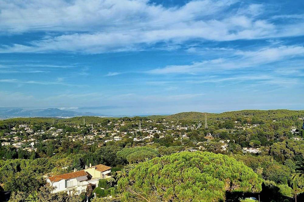 Charmante Maison de Village, Rénovée, vue Splendide Depuis la Terrasse de Toit in Mougins, Mittelmeerküste (Frankreich)