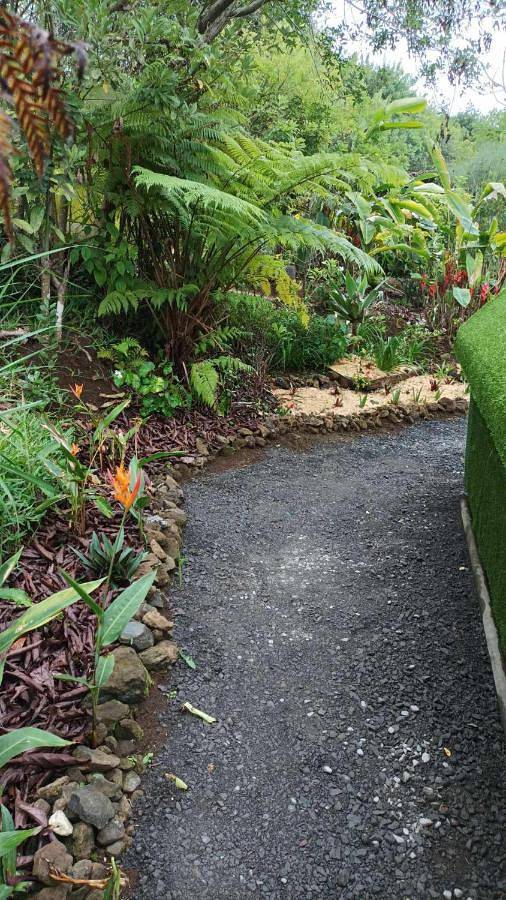 Camping pour 4 personnes, avec vue ainsi que terrasse et jardin sur l' Île de la Réunion - 3