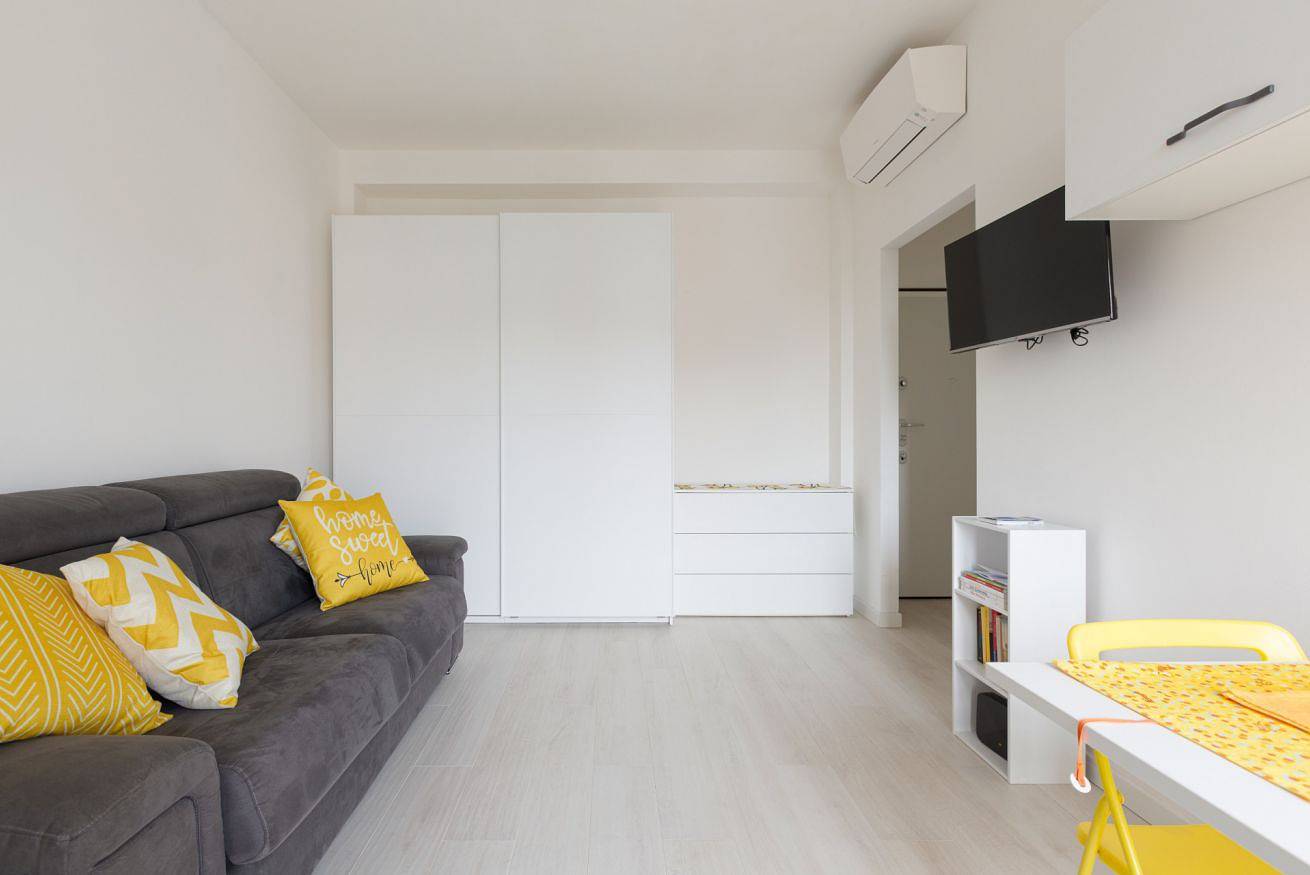 Ganze Wohnung, Cosy Studio 1,5km far from Iulm University! in Mailand, Mailand Provinz