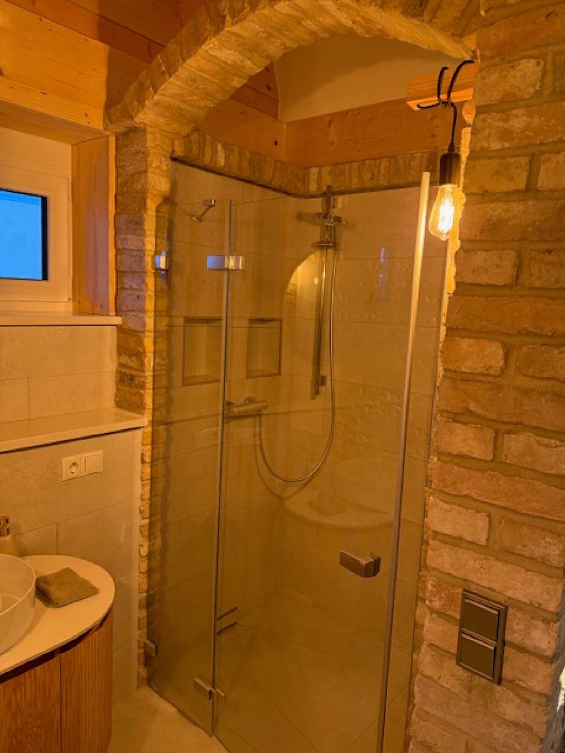 Bungalow 'Villa Toscana' met privéterras, tuin en wifi, foto 13