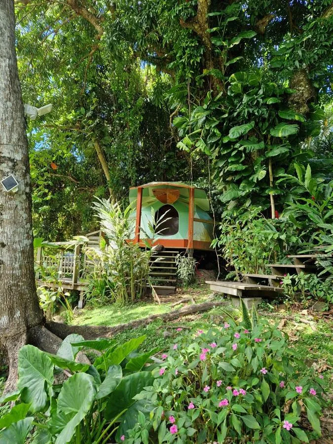 Tienda para 2 personas, con jardín además de terraza y vistas - 1